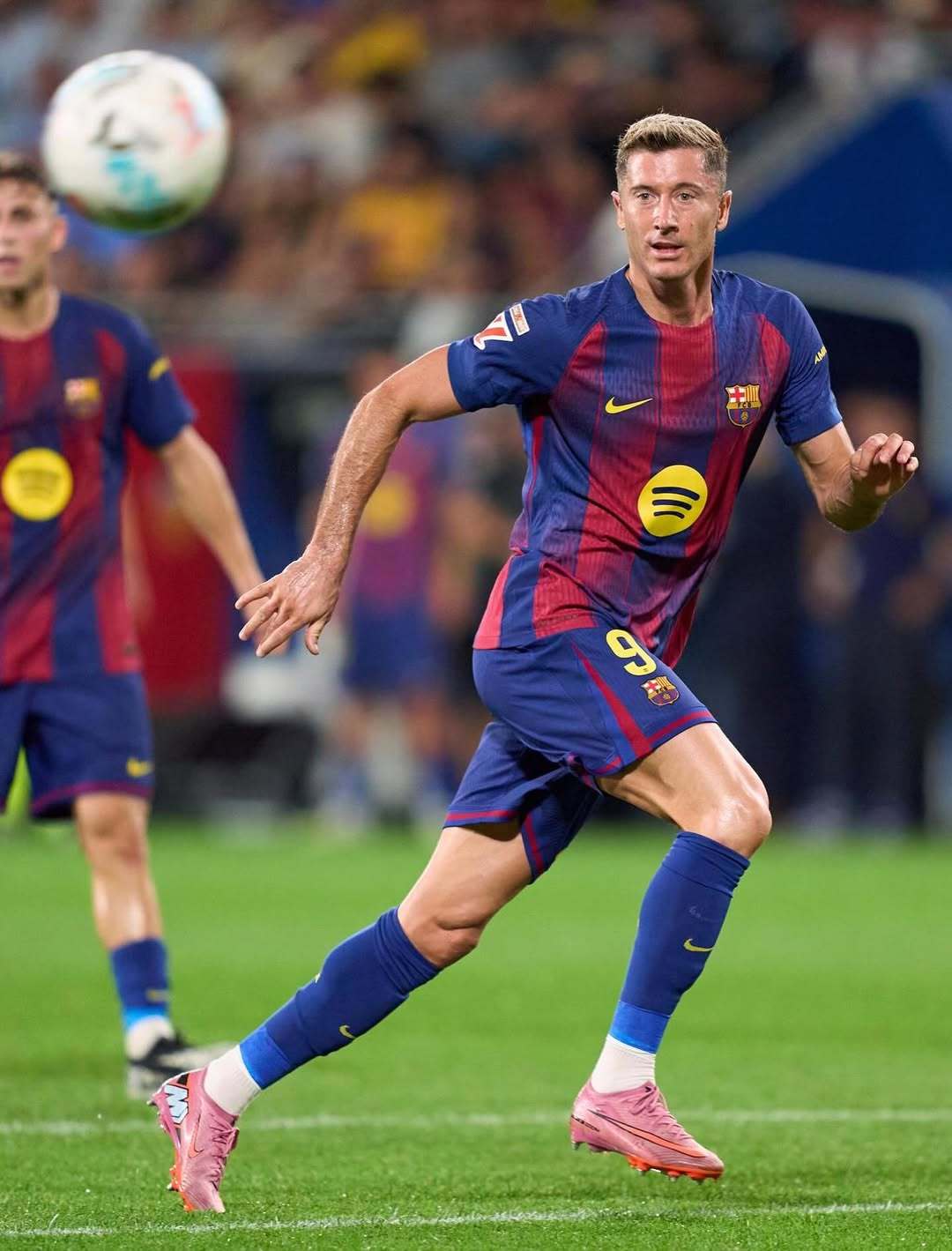 九游娱乐-关于莱万多夫斯基焦点对战，梅西与30激战FPX分钟，比赛规则变更胜负难料！引发球迷热议的信息-九游娱乐